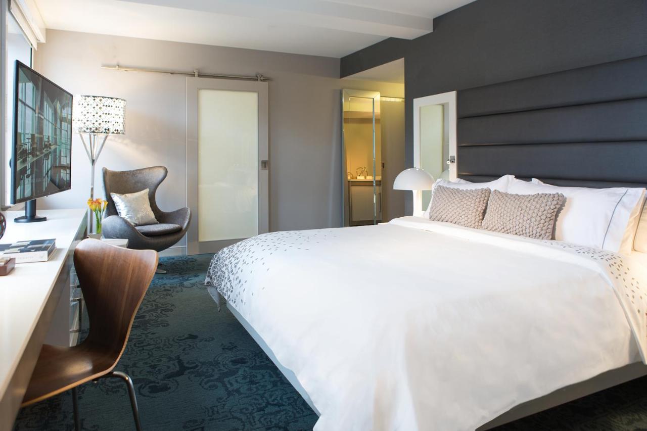 Renaissance Albany Hotel Bagian luar foto